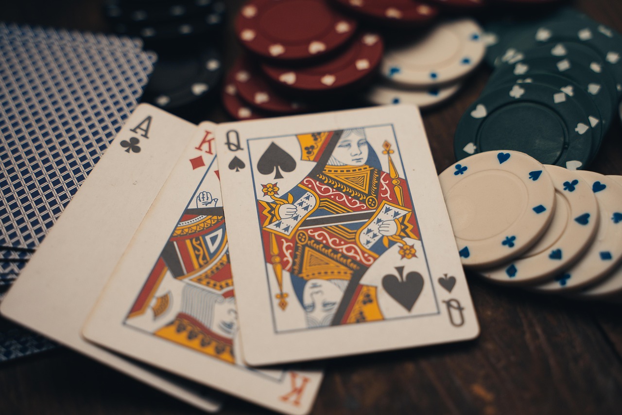 Adjust GTO Strategy in 6-Max Cash Games 2026: A Guide