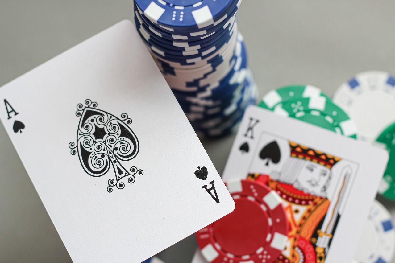 Texas Holdem Strategy: Navigating MTT Bubble Play 2026