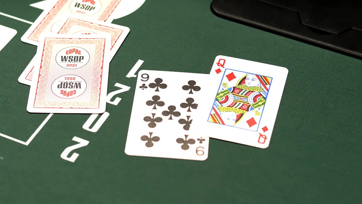 Poker Strategy: The Pro's Guide for Malaysian Players 2026 - table card games illustration